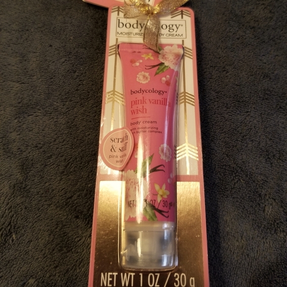 Bodycology Moisturizing Body Cream - Picture 1 of 3